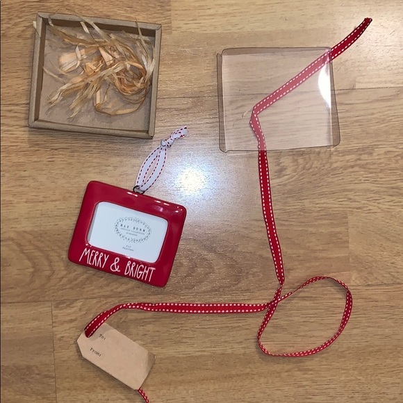 NIB Rae Dunn "Merry & Bright" Photo Frame Ornament - Picture 3 of 7